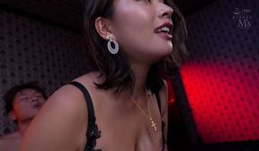 Beautiful Japanese MILF Takes 2 Dicks