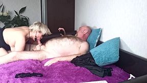 cool married mature bitch aimee passionately cums in the pose of a cowgirl...)) and of course sucks a dick!