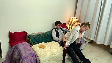 Stepdaughter keeps cuming everywhere and gets her stepdad to fuck her hard