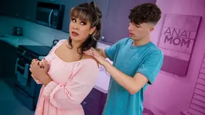 My sexy stepmom is always horny&#x1F975;, so she let me use her big, tight pussy&#x270C;