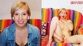 Ersties - Flora gibt Veronica eine hei�e Jerk-Off-Anleitung f�r Girls
