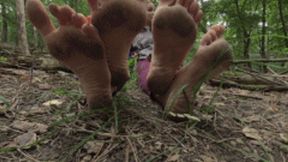VR 180 - Alice & Riley's Feet In The Forest (4K Edition)