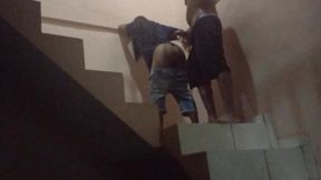 comi o cu da sapatao filha da empregada na escadaria da garagem do predio, fomos pagos no flagra. (jasmine santanna)