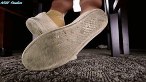 SMD grungy sneakers and socks play - MOV