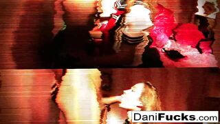 Absolutely Gorgeous Brunette gives Blow Job