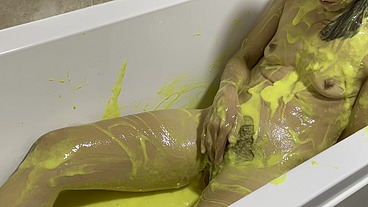 Gunge Orgasm in the Bath