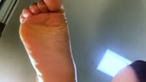 Sexy Giantess finds Teenie Creeping around on her Floor POV 4k