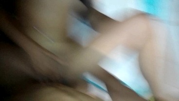 Vizinha gostosa me fez uma visita fora de hora