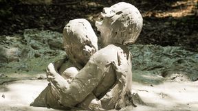 Messy Friends - Nyssa and Summer