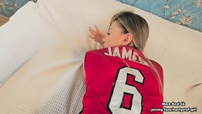 She gets banged seven days a week - Friday, his gentle thrusts made my ass&#x1F351; overflow with hot semen, and the sperm overflowed and flowed back in
