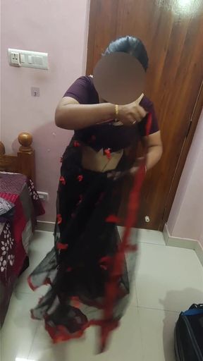 Sexy Indian Aunty Sreejaa Big Juicy Tits in Saree Fucked Hard by Her Neighbour
