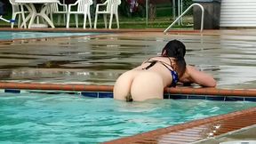public pool butt plug swimming