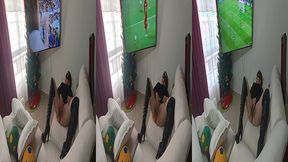 mi primamastra se calienta viendo el partido de espana vs japon le encanta tocarse la concha y el culo 4