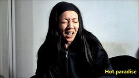 17 female sneezes before a great handjob with very big cumshot (Prisca & Bob45)