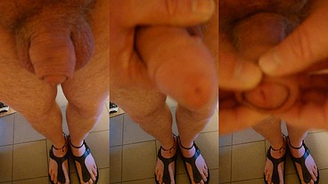 Spaß mit kleinem Penis in der Küche