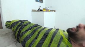 Soaring double fartings part 1, by Natasha Cruel, Bianquinha and Daniel Santiago, (cam by Manu) FULL HD