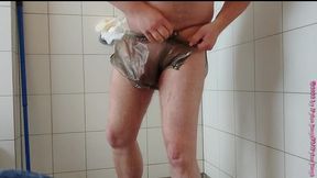 inkontinenz-test von nylonjunge 2 ** urin **