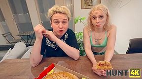Molly Cute - Pizza Night