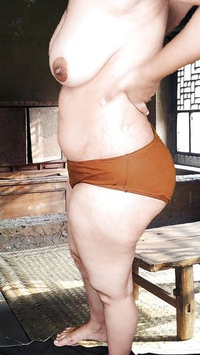 Indian Desi Girl Belly and Body Rubbing 19