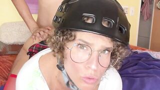 JEWISH mom TAKES IT INTO HER BOOTY WITH A HELMET ON with VibeWithMommy