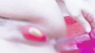 OLが休日にアナルとクリトリスと膣を同時責めで気持ち良くなってる声 アナルズボズボでイク 吸うやつとアナルオナニー