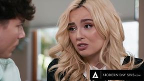 LEXI LORE DESIRES HER FIRST ANAL&#x1F44C; EXPERIENCE OVER TRADITIONAL SEX