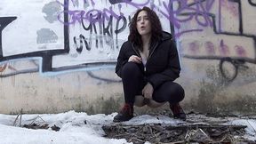 Snow Squat