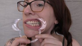 Sloppy Drooling Mouth Fetish W/cheek Spreader