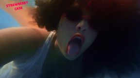 Jerk off for me underwater