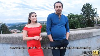 HUNT4K Smart hunter pays mans bills and in return fucks his daughter