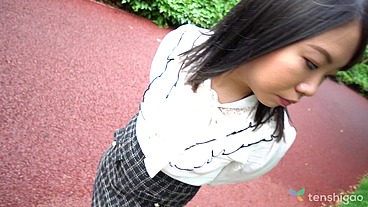 Chubby Japanese amateur teen get a huge creampie in her Asian pussy