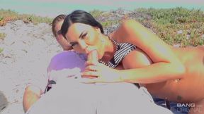 Real Milfs Jasmine Jae pick up