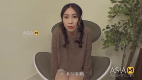 Busty Brunette, &#039;Ying Ying,&#039; Takes Japanese POV Casting Street Challenge