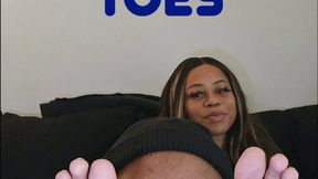 Ignore Foot Worship - Kay Milly & Expert Toe Sucker