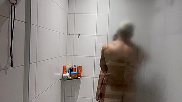 Flagra! Casal fazendo sexo no banheiro