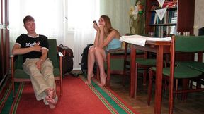 Young Libertines featuring Yulia Blondy's skinny video