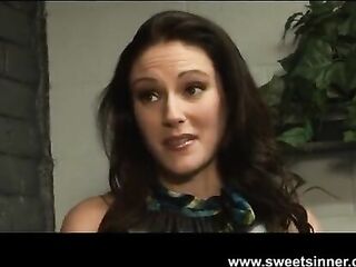 Boss seduces his secretary in the office