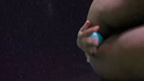 Giantess uses Earth to get herself Off 1080