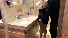 Office Boss Seduces Private&#x1F92B; Secretary in Restroom