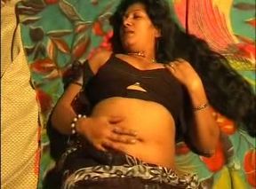 Chunky and passionate dark skin Indian housewfe on cam