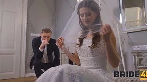 Last infidelity of the horny bride before the wedding ceremony