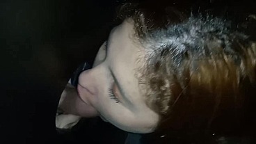Fui no swing em sp chupei rola no gloriroly e no banheiro masculino levei gozada na buceta e na boca de desconhecido