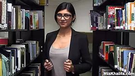 Here is my body, i expect you like it - Mia Khalifa (mk13825)