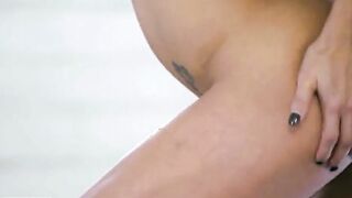 Peta Jensens Quivering Orgasm Fuck 2