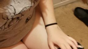 Hand recording in public toilet - Loud pushing & groans- painfull brownie