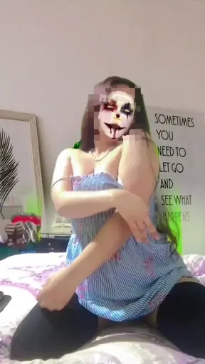 I'm too to stop jerking off in front of the camera