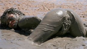 Camilla Rubbing in Thick Mud - Ultimate Edit