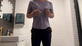 Mature&#x5993;&#x5973; Masturbates with Bottle, Squirting Anonymously in Restroom