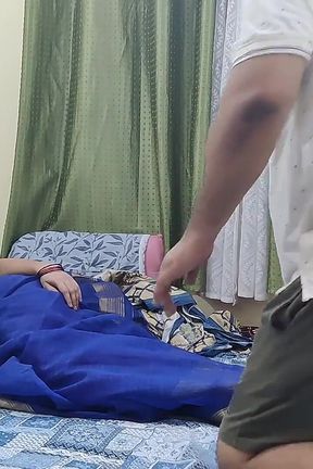 Desi Mallu Girl in Saree Riding on Top of Boyfriend Doing 69 and Missionary with Cum on Body
