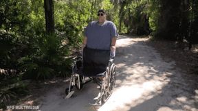 Notorious PIG: Waddle at the Park - sd mp4